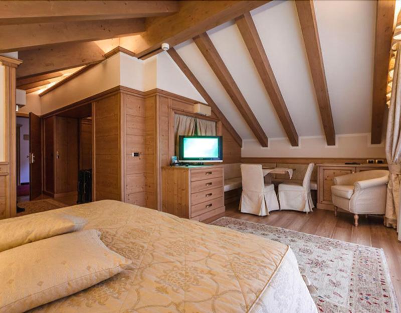Beverly Alps Hotel & Spa Pinzolo Exteriér fotografie